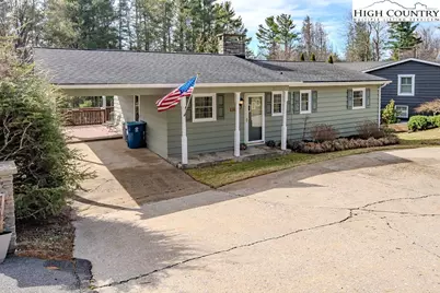 651 Chestnut Drive, Blowing Rock, NC 28605 - Photo 2