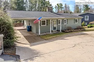 651 Chestnut Dr, Blowing Rock, NC 28605 - Photo 2