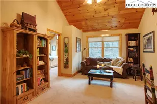 167 Rhododendron Dr, Beech Mountain, NC 28604 - Photo 18
