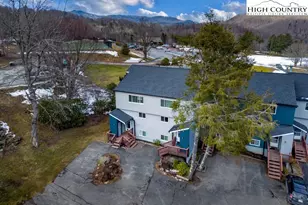 1040 Sugar Mountain Dr, Sugar Mountain, NC 28604 - Photo 4