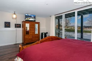 1040 Sugar Mountain Dr, Sugar Mountain, NC 28604 - Photo 22