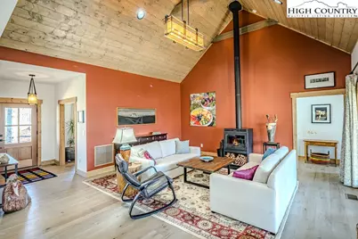 137 Mountain Breeze Knoll, Blowing Rock, NC 28605 - Photo 4