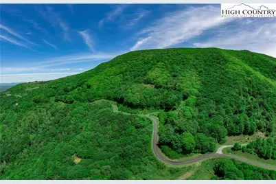 C605 Sugartree Nvno, Zionville, NC 28698 - Photo 12