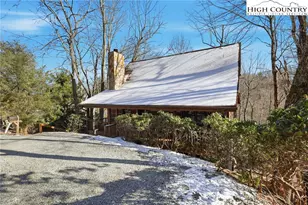 380 Devils Lake Dr, Seven Devils, NC 28604 - Photo 2