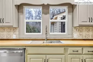 7 Legra Rd, Grassy Creek, NC 28631 - Photo 16