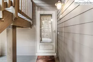 228 Pleasant Vw, Sugar Mountain, NC 28604 - Photo 32