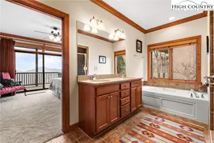 228 Pleasant Vw, Sugar Mountain, NC 28604 - Photo 24