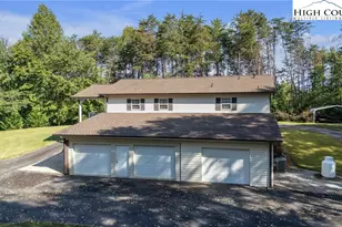 3086 Taylorsville Rd, Lenoir, NC 28645 - Photo 4