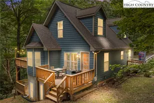 132 Heather Ln, Banner Elk, NC 28604 - Photo 1