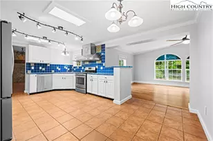 167 Wagon Wheel Ln, Deep Gap, NC 28618 - Photo 10