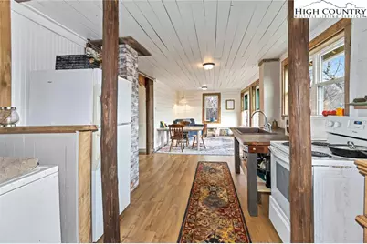244 Flat Springs Road, Elk Park, NC 28622 - Photo 4