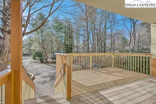 6 Ridgewood Ln, Newland, NC 28657 - Photo 2