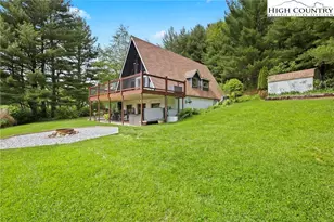 895 S J E Gentry Rd, Laurel Springs, NC 28644 - Photo 2