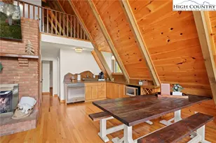 895 S J E Gentry Rd, Laurel Springs, NC 28644 - Photo 10