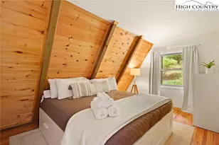 895 S J E Gentry Rd, Laurel Springs, NC 28644 - Photo 12