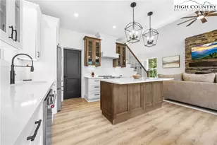 1017 Charter Hills Rd, Beech Mountain, NC 28604 - Photo 16