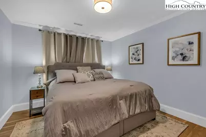 11974 N Hwy 421, Zionville, NC 26989 - Photo 24