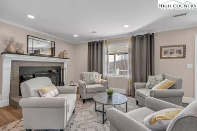 11974 N Hwy 421, Zionville, NC 26989 - Photo 20