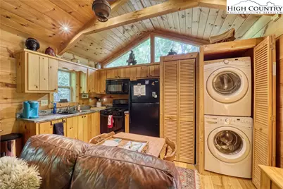 125 Hummingbird Lane, Newland, NC 28657 - Photo 12