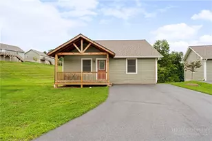 151 Pitts Wy, Boone, NC 28645 - Photo 2