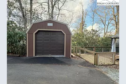 157 Hemlock Loop, Newland, NC 28657 - Photo 14