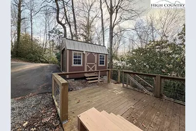 157 Hemlock Loop, Newland, NC 28657 - Photo 10