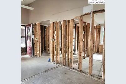 58 River Road, Newland, NC 28657 - Photo 6