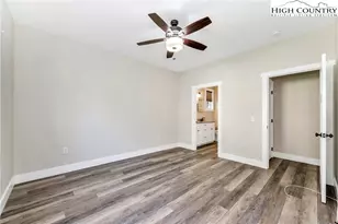 264 W Evergreen St, West Jefferson, NC 28694 - Photo 16