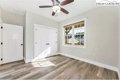 264 W Evergreen Street, West Jefferson, NC 28694 - Photo 26