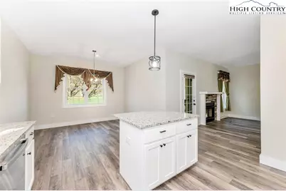 264 W Evergreen Street, West Jefferson, NC 28694 - Photo 10