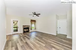 264 W Evergreen St, West Jefferson, NC 28694 - Photo 12