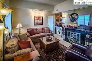 303 Sugar Top Dr, Sugar Mountain, NC 28604 - Photo 4