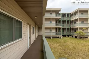 301 Pinnacle Inn Rd, Beech Mountain, NC 28604 - Photo 32