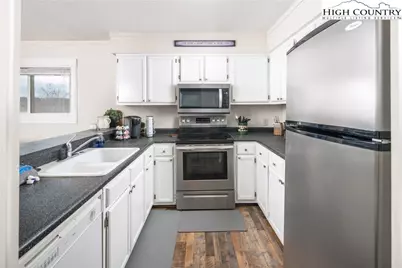 301 Pinnacle Inn Road #3115, Beech Mountain, NC 28604 - Photo 8