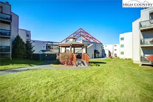 301 Pinnacle Inn Rd, Beech Mountain, NC 28604 - Photo 30