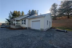 47 Peacock Ln, Sparta, NC 28675 - Photo 2