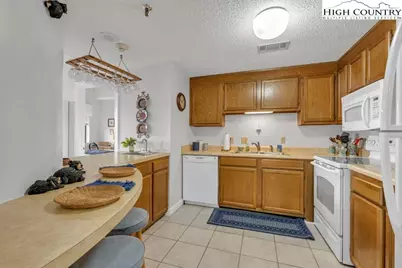 303 Sugar Top Drive #8-1806, Sugar Mountain, NC 28604 - Photo 8