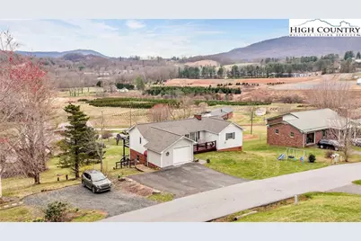 237 Valley View Drive, Jefferson, NC 28640 - Photo 4