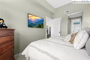 303 Sugar Top Dr, Sugar Mountain, NC 28604 - Photo 18