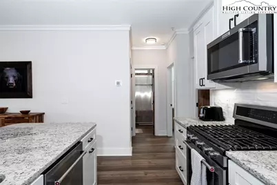 240 Ridgeline #19 Drive, Sugar Mountain, NC 28604 - Photo 10