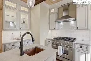 457 Autumn Leaf Wy, Crumpler, NC 28617 - Photo 10