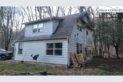 633 Cranberry Street, Newland, NC 28657 - Photo 10
