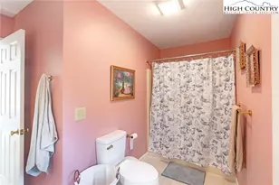 117 Sorrento Park Dr, Blowing Rock, NC 28605 - Photo 32
