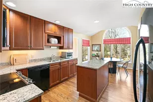 117 Sorrento Park Dr, Blowing Rock, NC 28605 - Photo 14