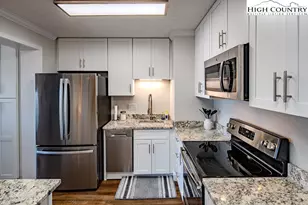 102 Sugar Ski Dr, Sugar Mountain, NC 28604 - Photo 16