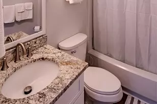 102 Sugar Ski Dr, Sugar Mountain, NC 28604 - Photo 18