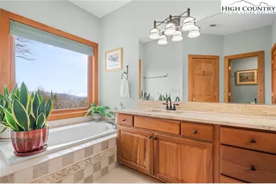 1690 Evergreen, Boone, NC 28607 - Photo 32