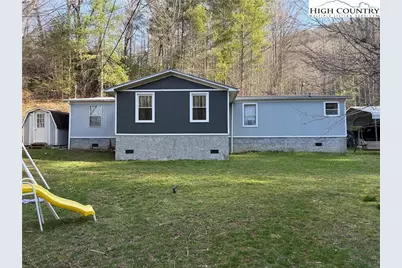 672 Upper Hanging Rock Roads, Spruce Pine, NC 28777 - Photo 2