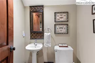 733 Dogwood Ln, Blowing Rock, NC 28605 - Photo 34