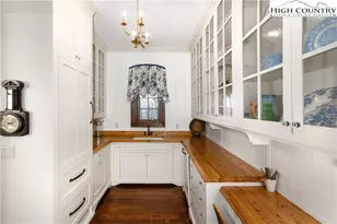 733 Dogwood Ln, Blowing Rock, NC 28605 - Photo 22